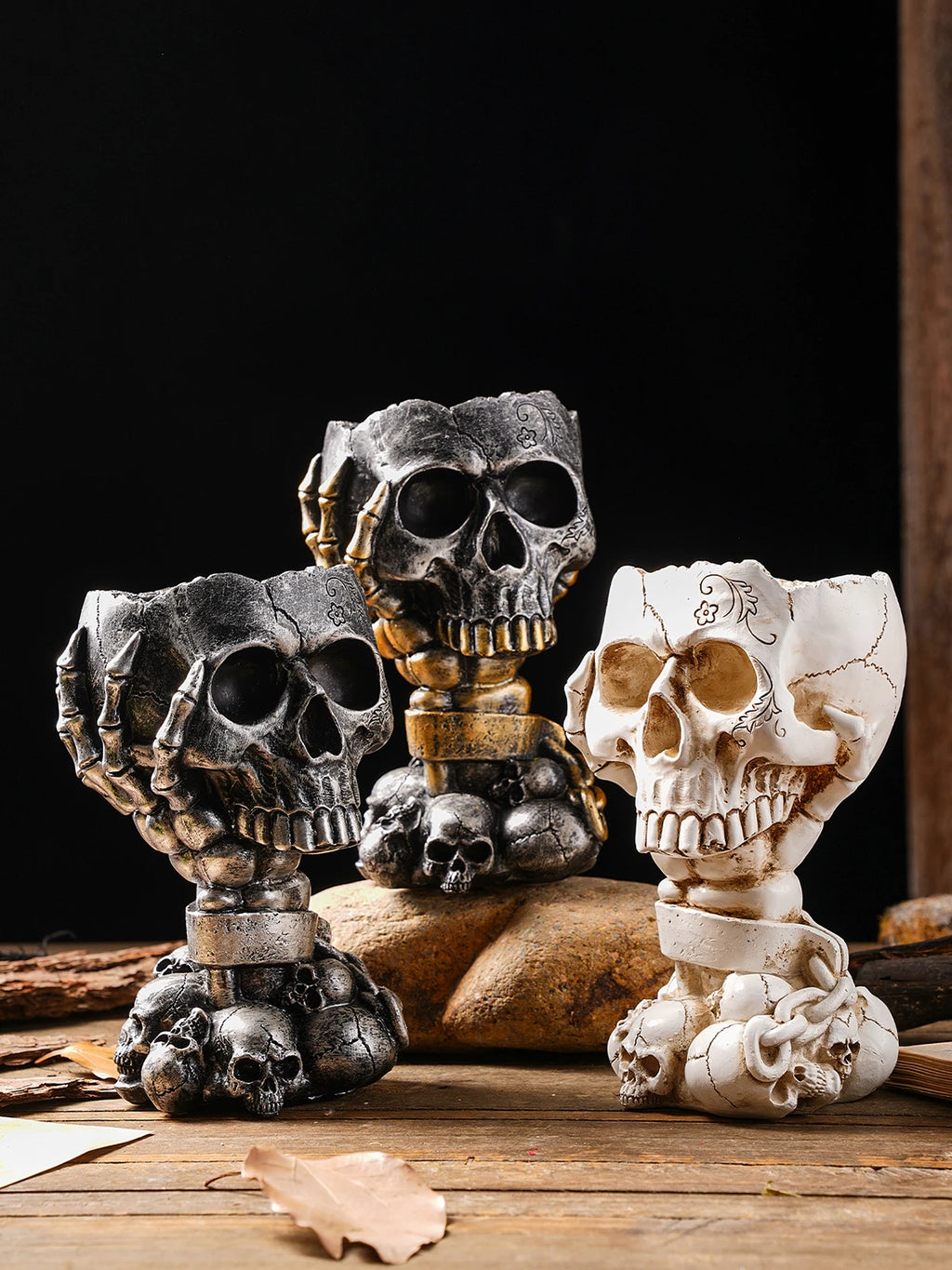 1PC, Halloween Party Punk-Style Mechanical White, Black Gold, and Silver-Black Skull-Shaped Vases